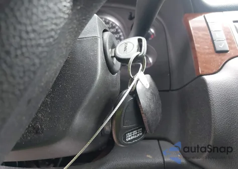 2007 GMC Yukon из США, поврежденный, VIN 1GKFK13047R143047